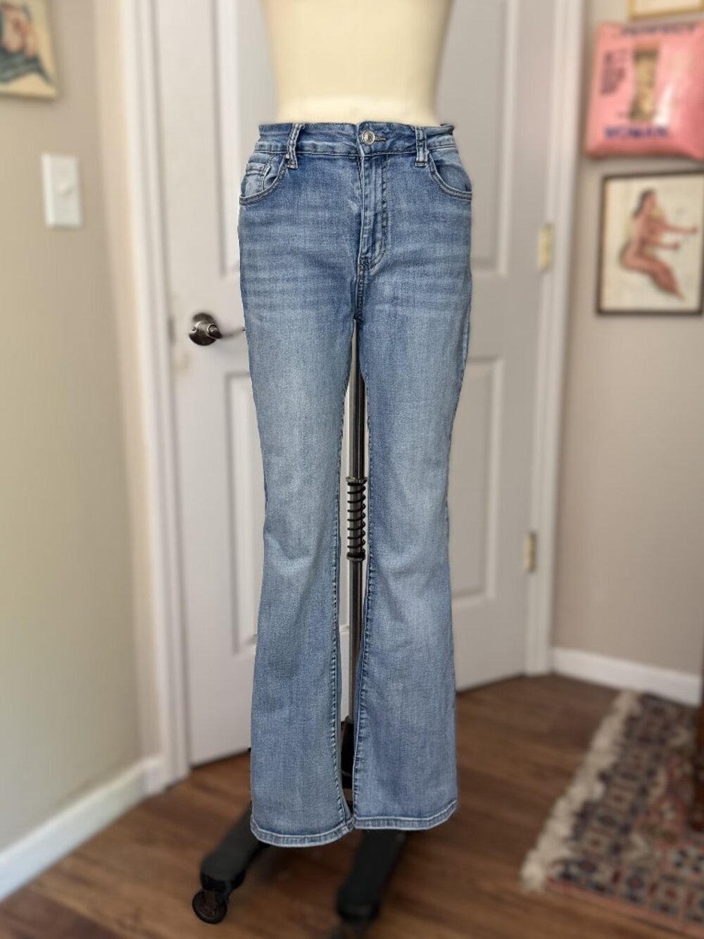 WAX Jean High-waist Mid wash STRETCH Boot Cut FLARE leg Jeans *SIZE 11/30*